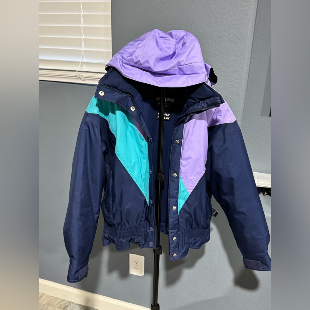 Vintage White Stag Women's Ski Jacket - Navy, Teal, and Lavender